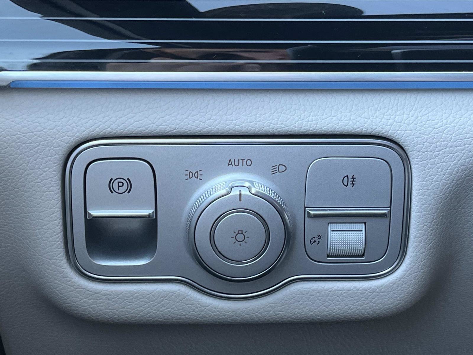 Certified 2025 Mercedes-Benz GLE 350 4MATIC image 41