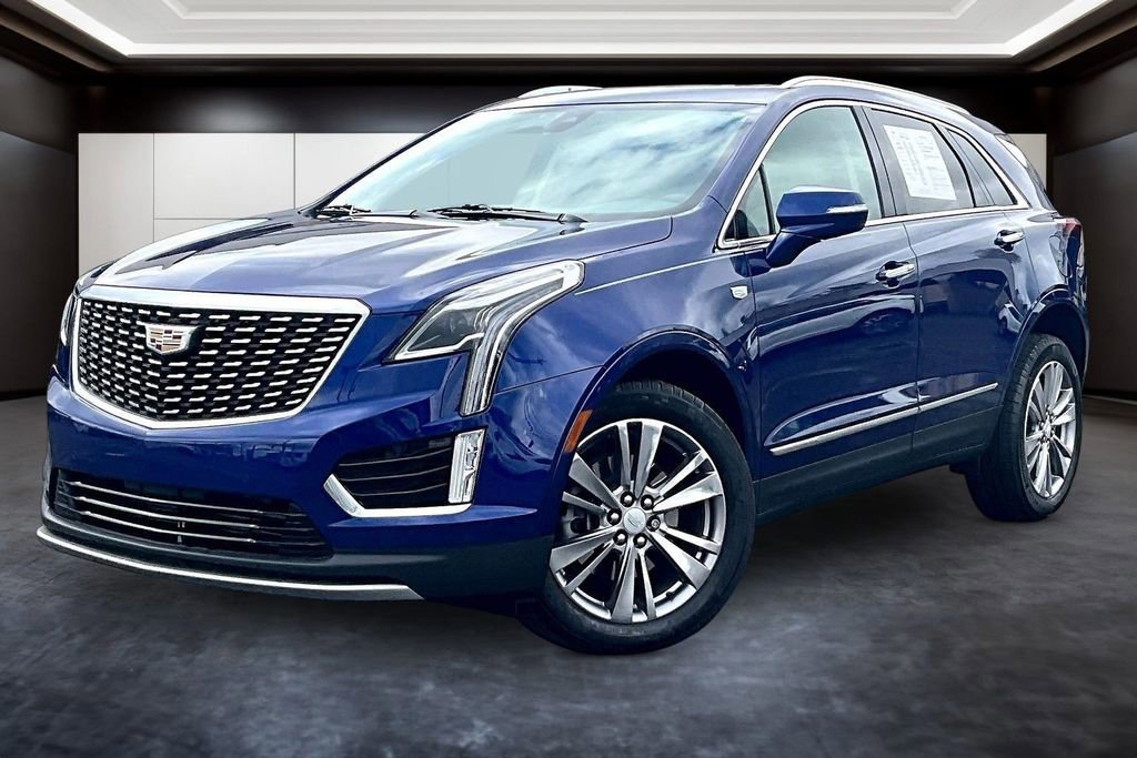 Certified 2023 Cadillac XT5 Premium Luxury AWD/4WD image 3
