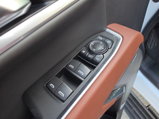New 2026 GMC Sierra 3500 Denali Ultimate AWD/4WD image 31