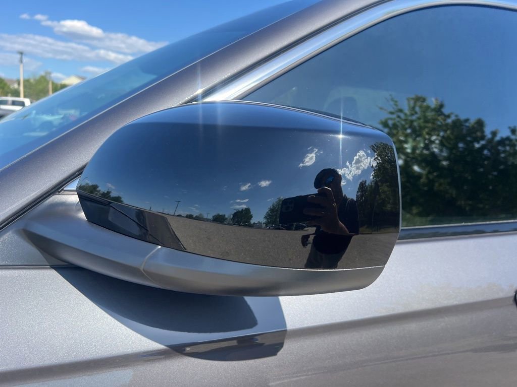 Used 2024 Jeep Grand Cherokee L Laredo RWD image 32