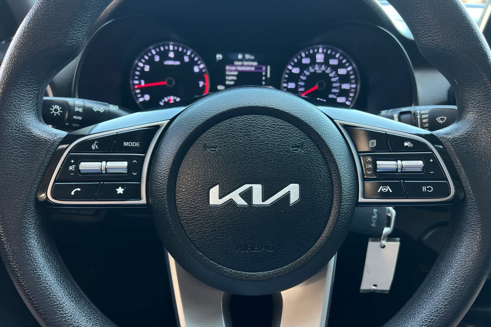Used 2023 Kia Forte LXS FWD image 26