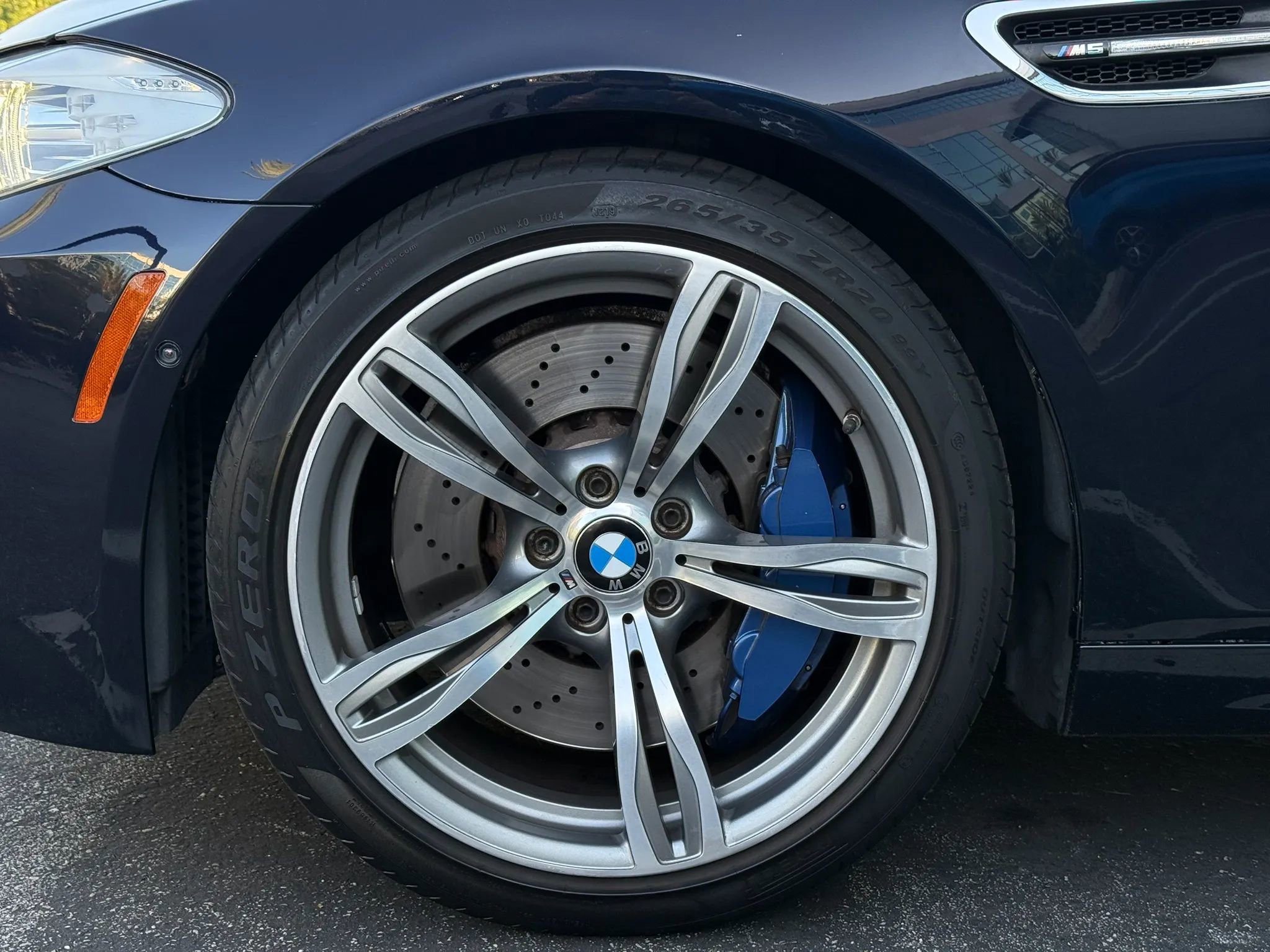 Used 2013 BMW M5 RWD image 11