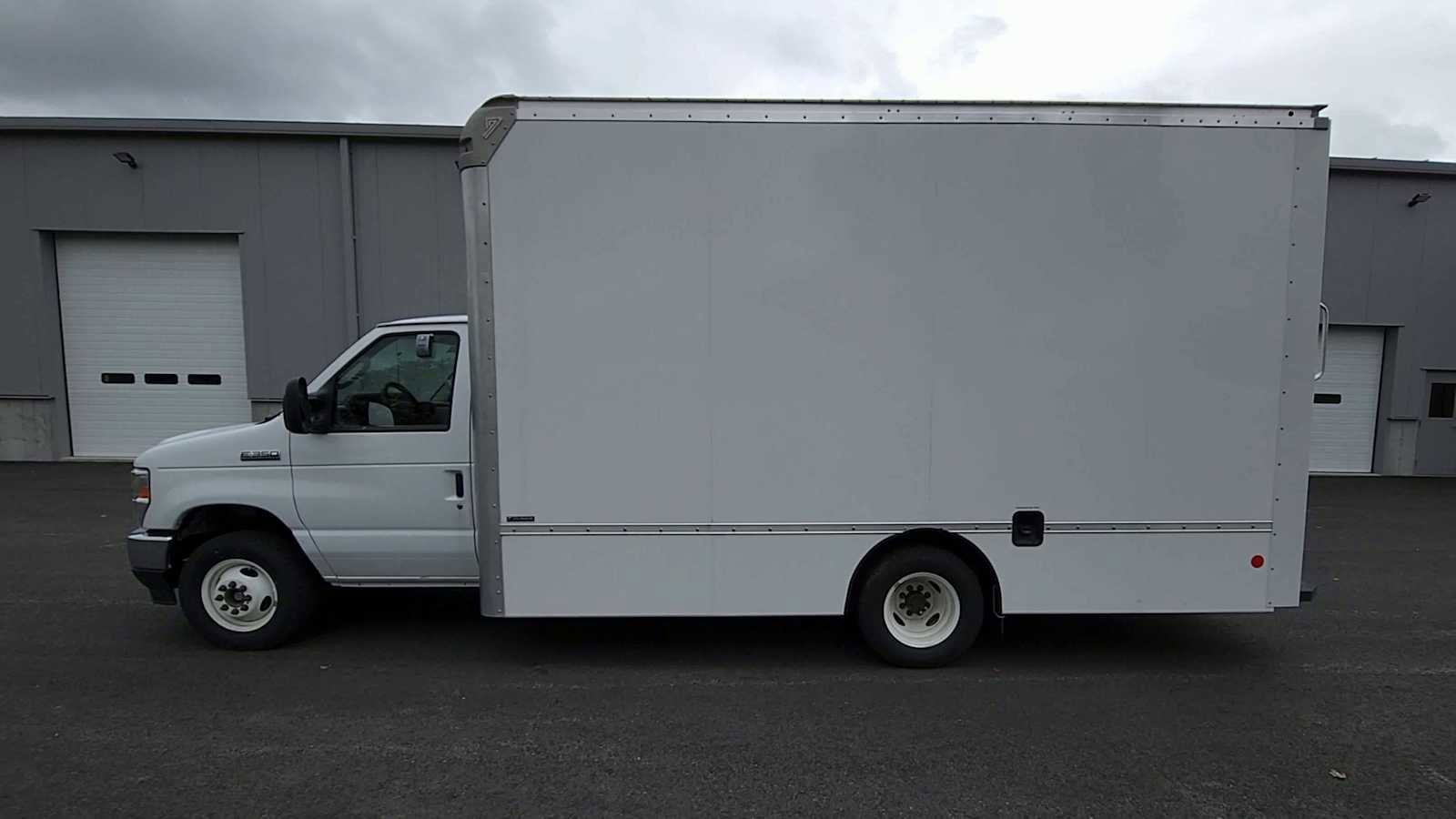 New 2025 Ford E-350 and Econoline 350 Super Duty w/ Power Equipment Group image 5