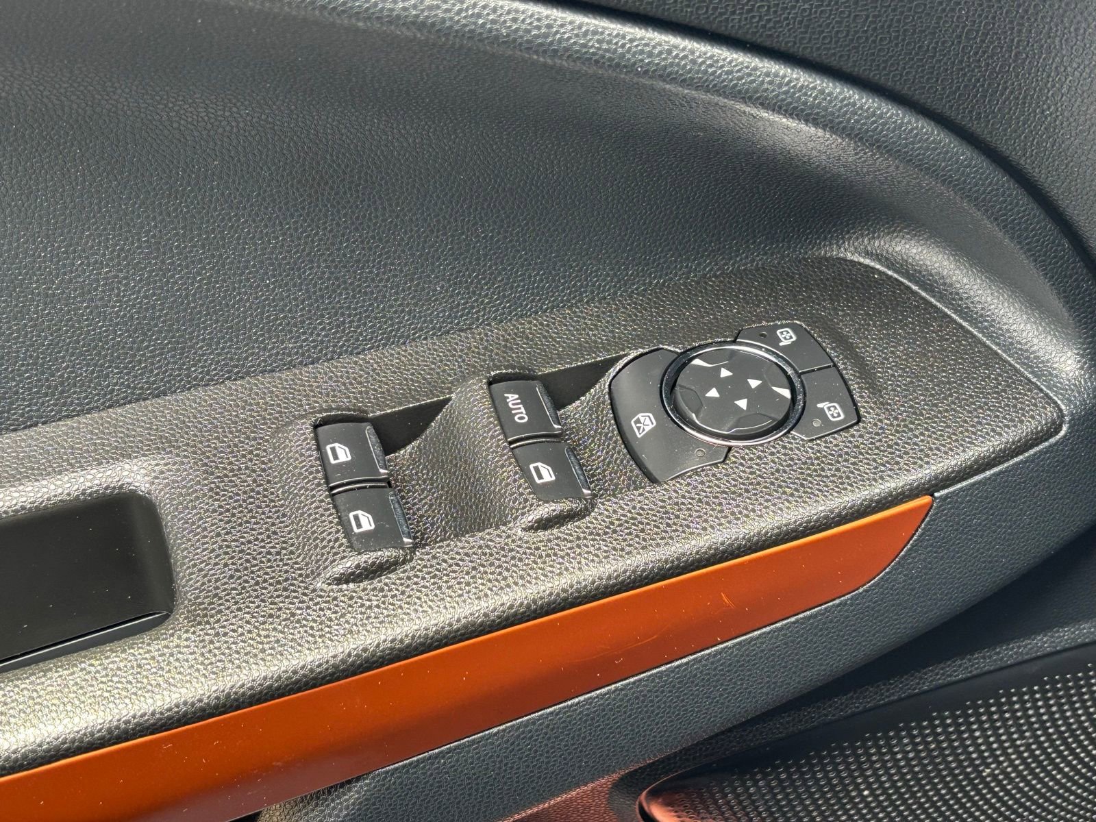 Used 2021 Ford EcoSport SE w/ SE Convenience Package FWD image 17