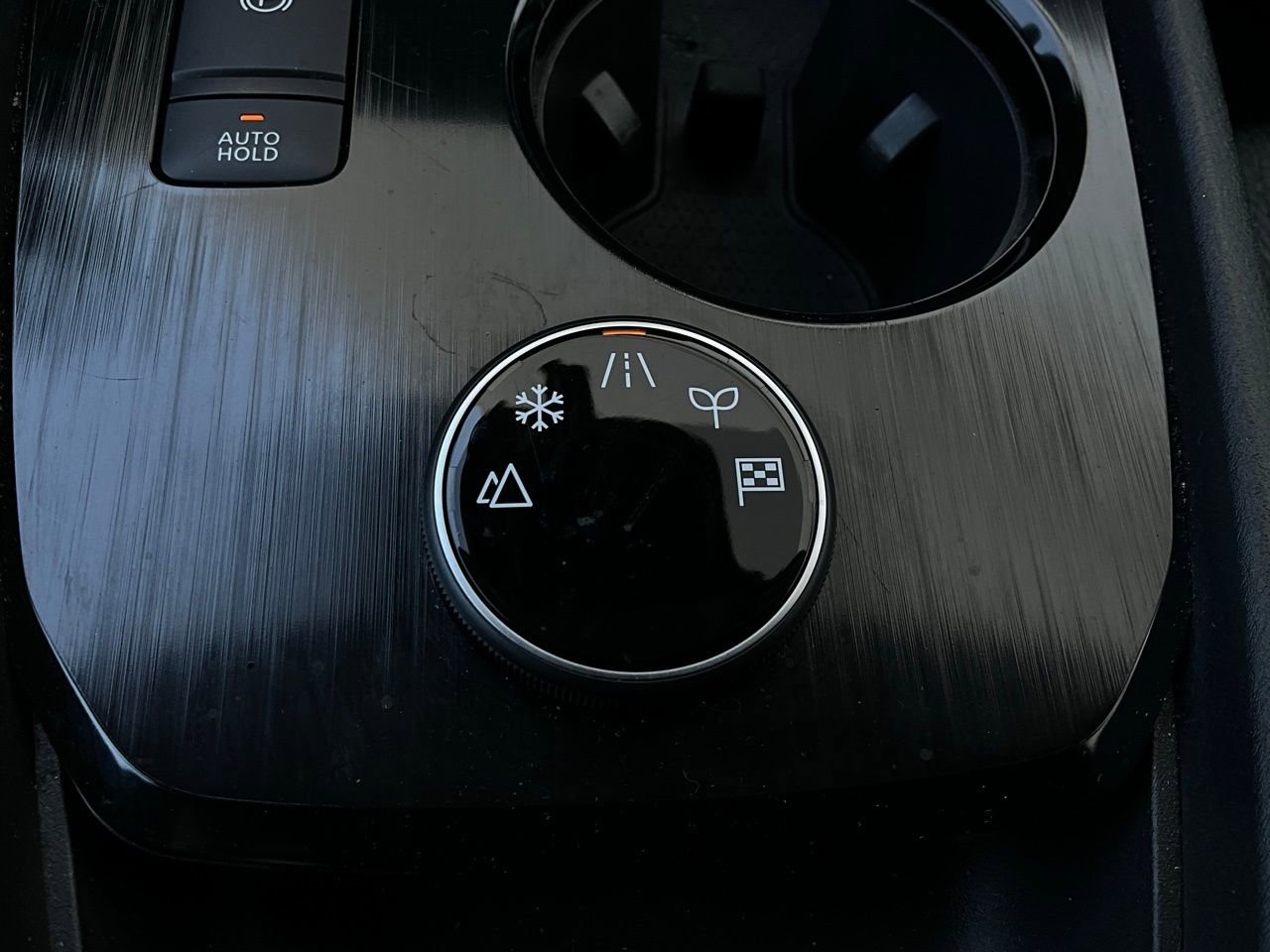 Used 2025 Nissan Rogue SV image 23