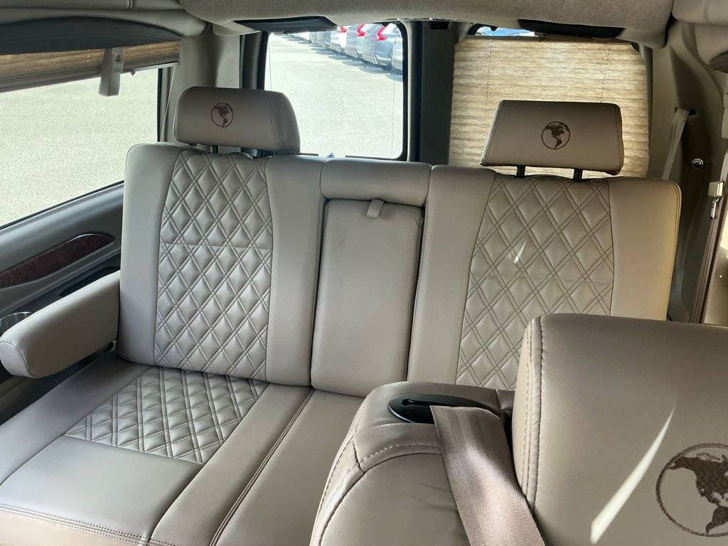 Used 2022 Chevrolet Express 2500 w/ Enhanced Convenience Package image 18