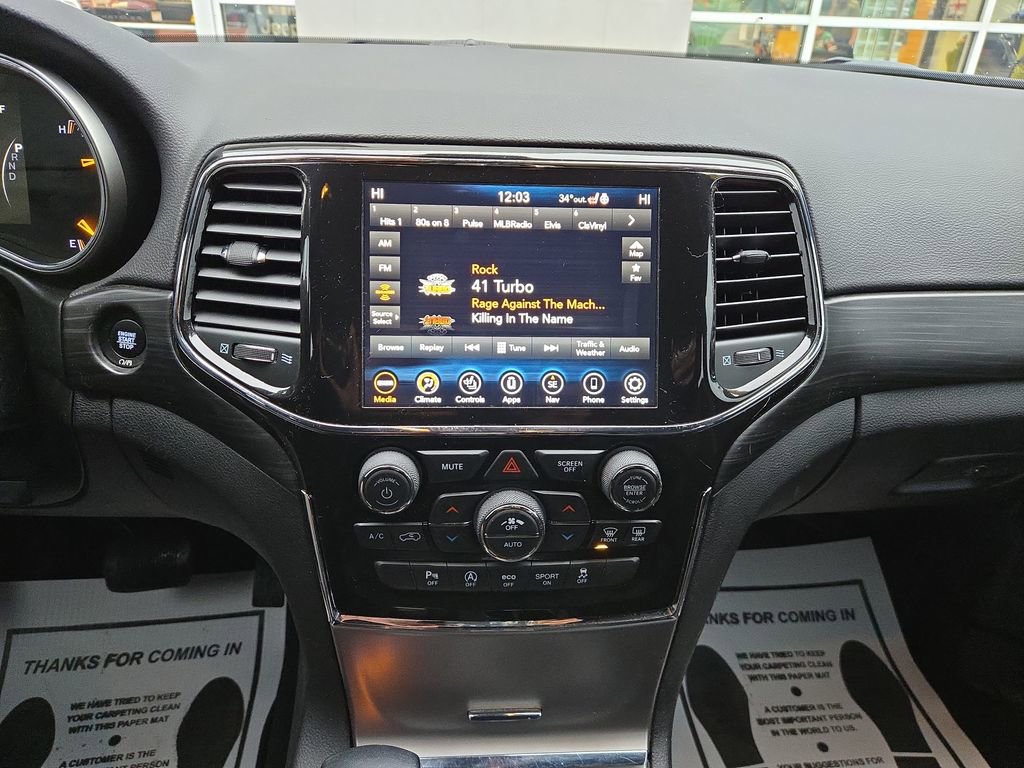 Used 2021 Jeep Grand Cherokee Laredo X image 23