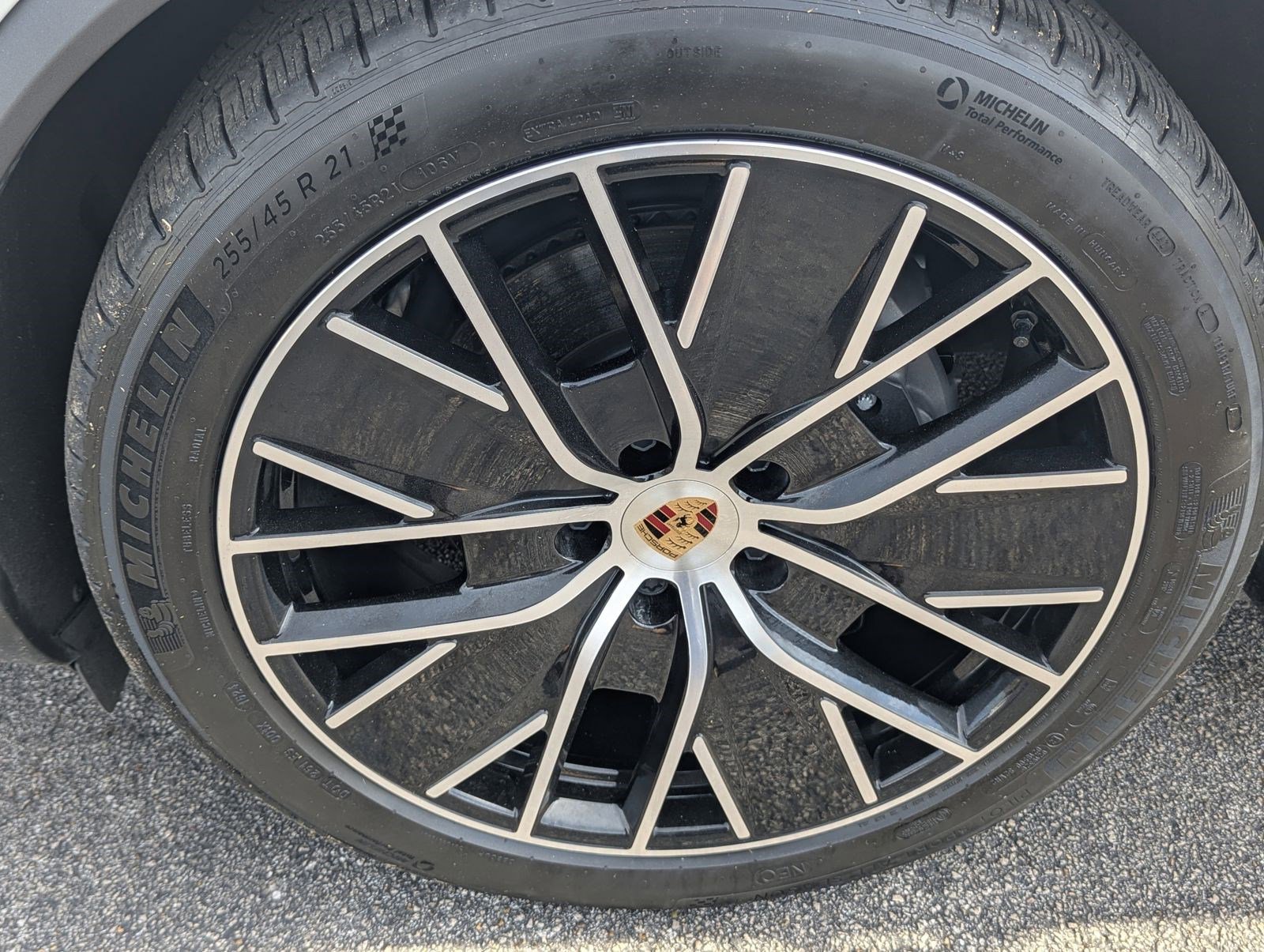 Used 2024 Porsche Macan 4 Electric image 24