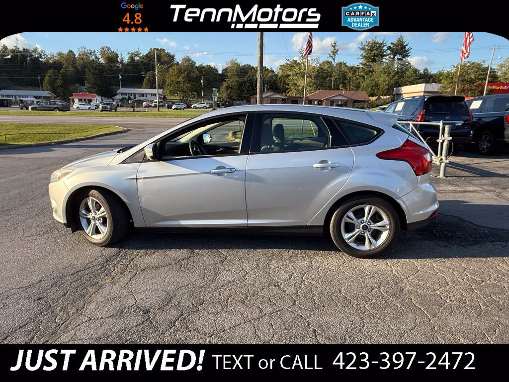 Used 2014 Ford Focus SE w/ SE Winter Package FWD image 8