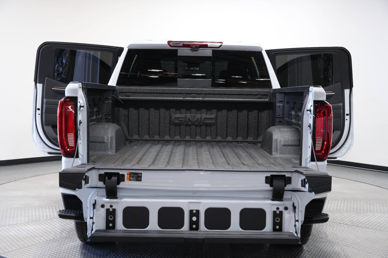 Used 2026 GMC Sierra 1500 Denali AWD/4WD image 15