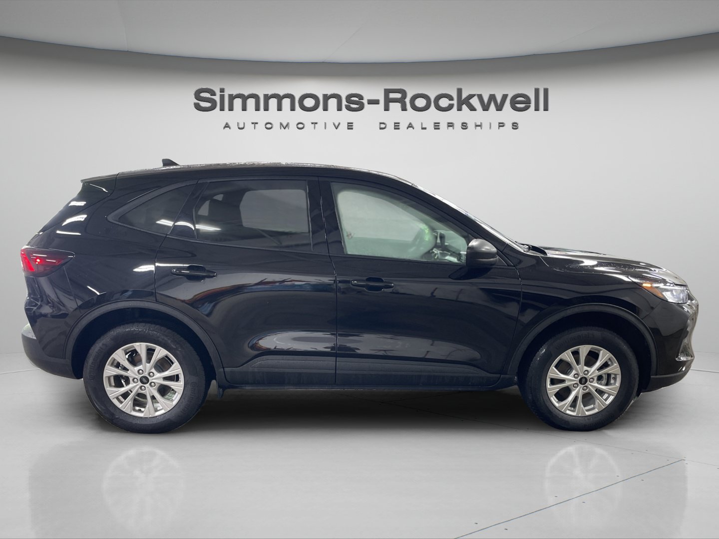 Used 2025 Ford Escape Active AWD/4WD image 6