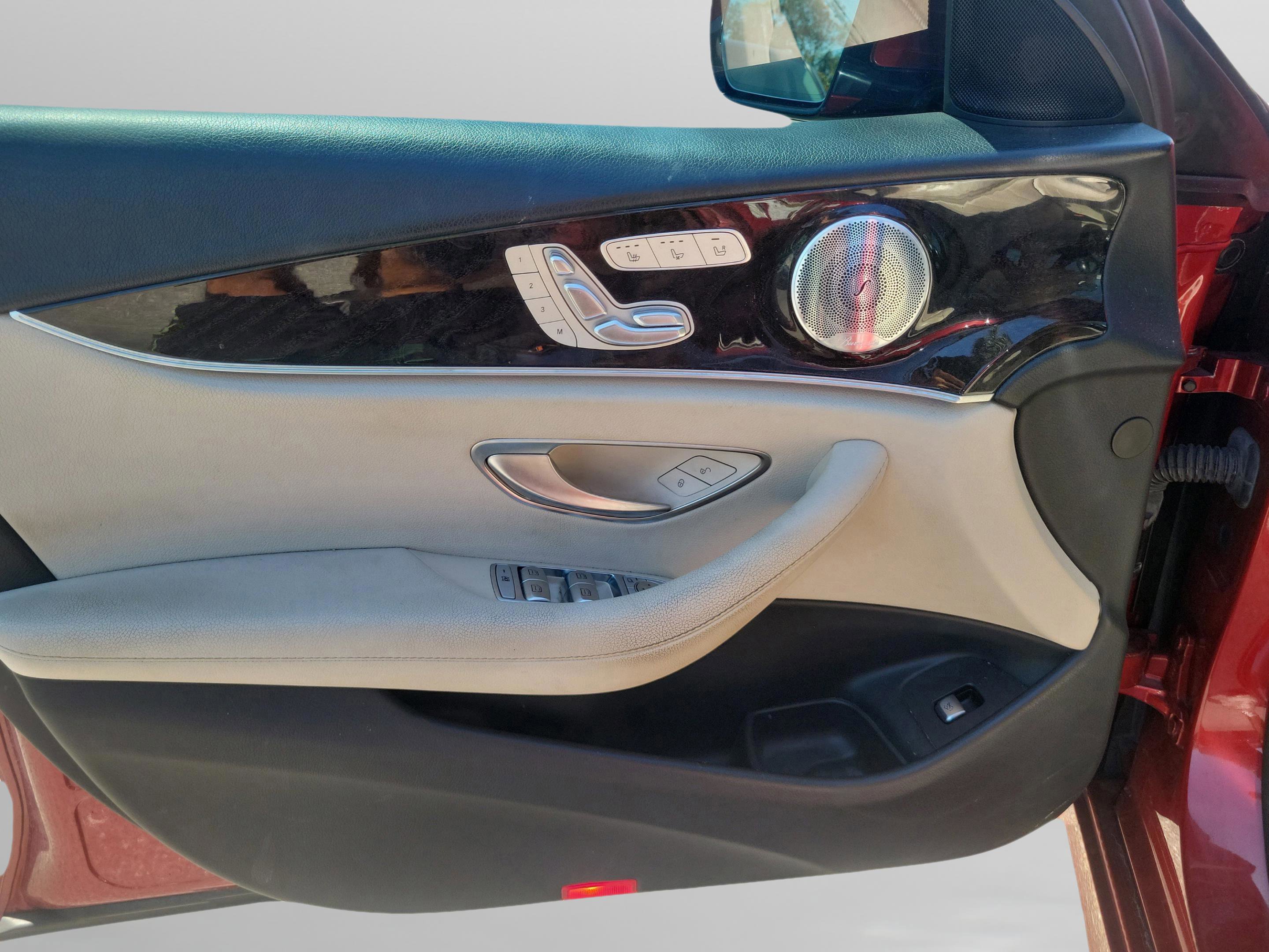 Used 2020 Mercedes-Benz E 350 Sedan image 11