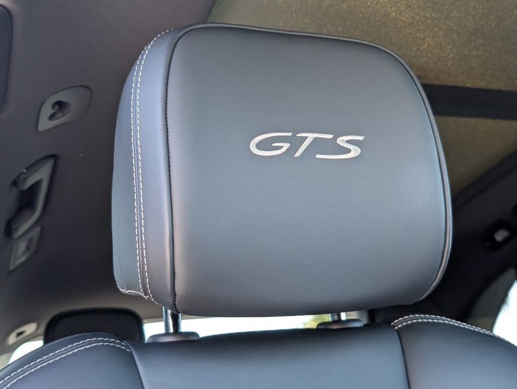 Certified 2023 Porsche Macan GTS image 18