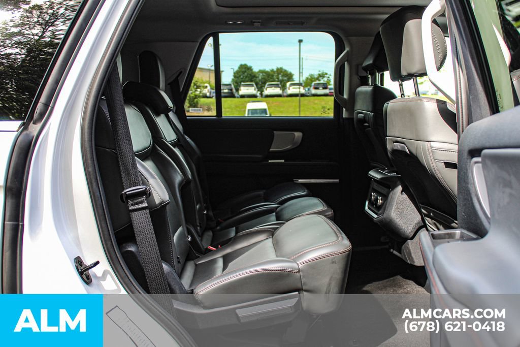 Used 2025 Ford Expedition Active AWD/4WD image 20