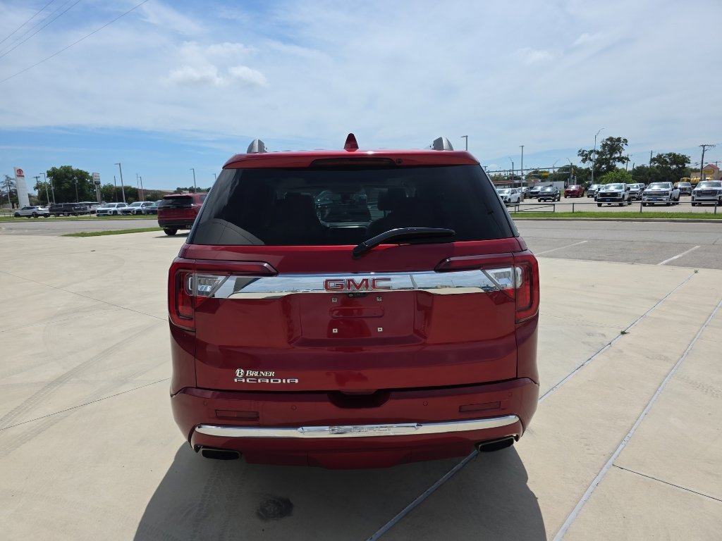 Used 2023 GMC Acadia Denali w/ Denali Technology Package FWD image 19