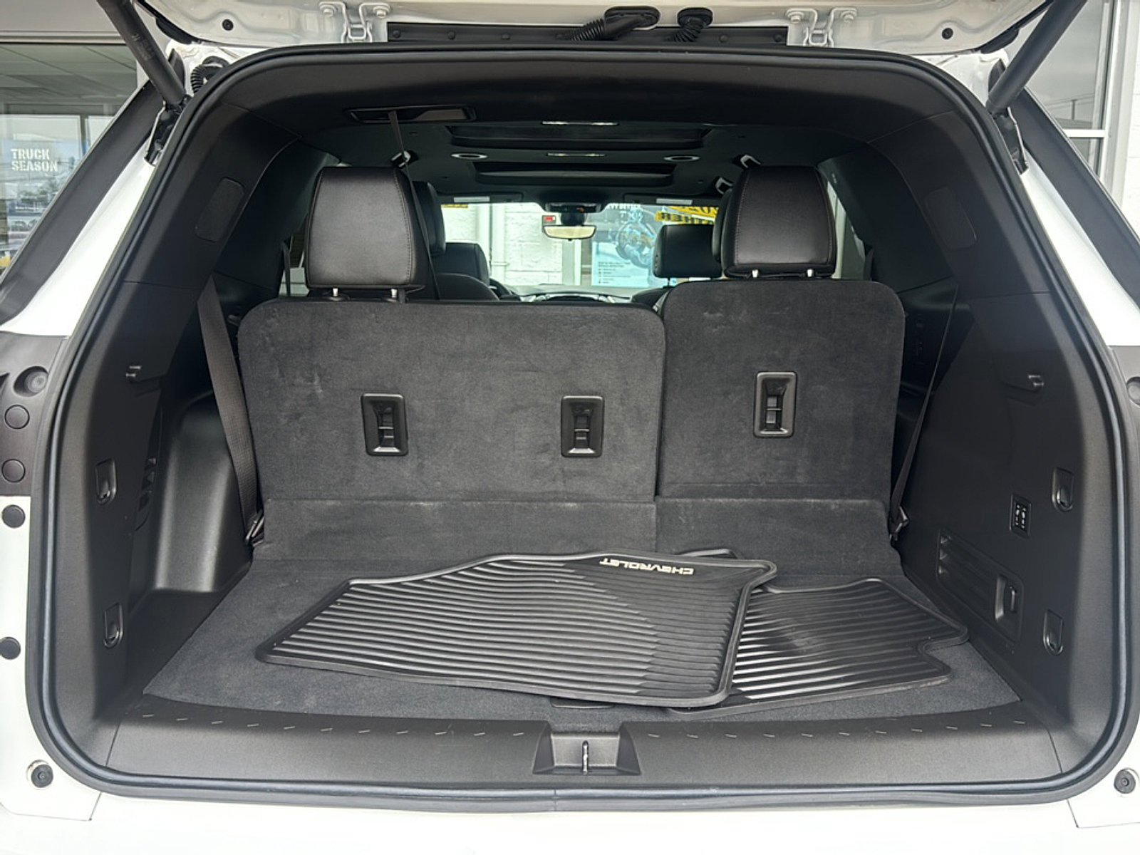 Used 2023 Chevrolet Traverse High Country FWD image 27