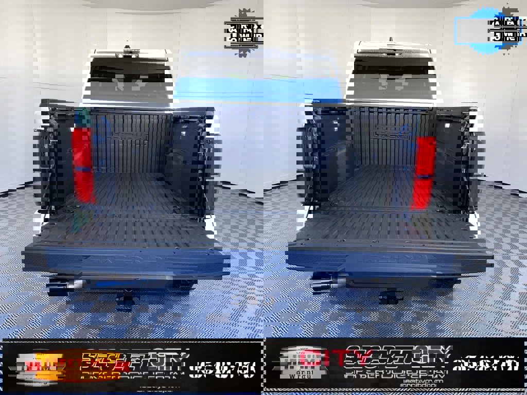 Used 2025 Toyota Tacoma TRD Off-Road image 29