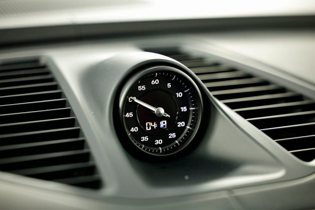 New 2026 Porsche Macan Electric image 43