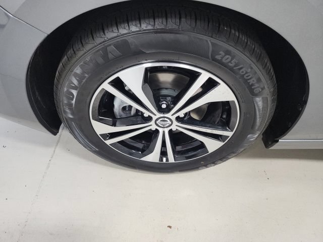 Used 2023 Nissan Sentra SV FWD image 35