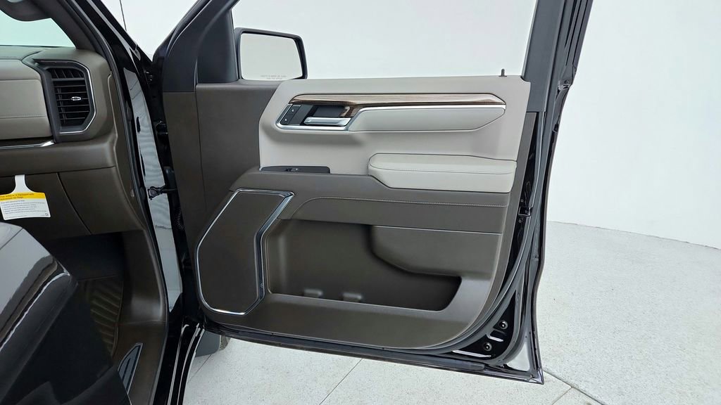 Certified 2023 Chevrolet Silverado 1500 LT w/ Leather Package image 39