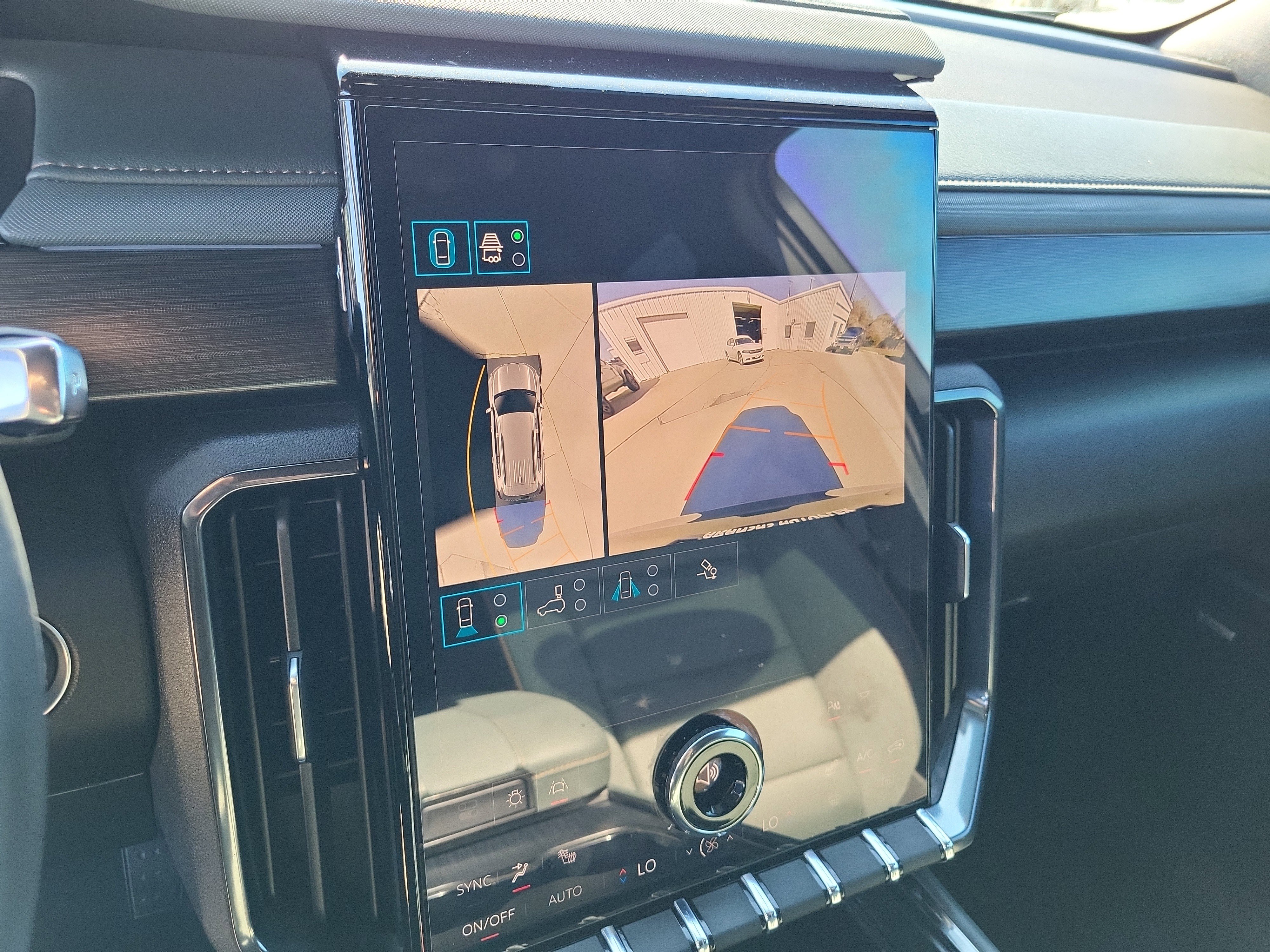 Certified 2025 GMC Acadia AT4 image 22