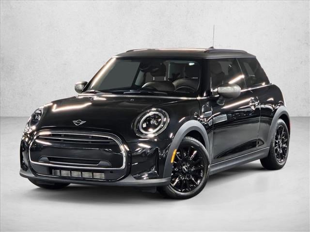 Used 2024 MINI Cooper 2-Door Hardtop w/ Signature Upholstery Package image 1