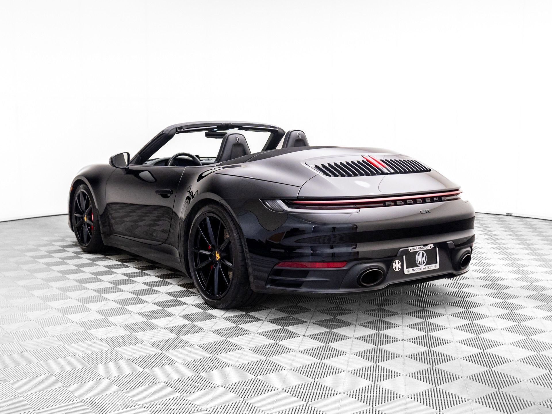 Certified 2020 Porsche 911 Carrera S image 3