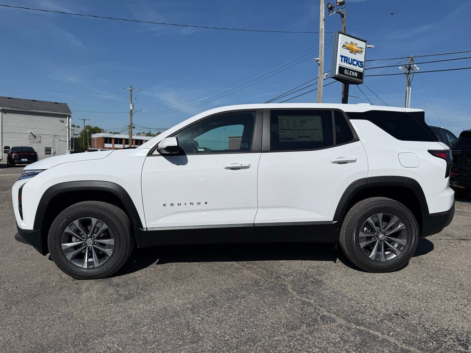 New 2026 Chevrolet Equinox LT FWD image 3