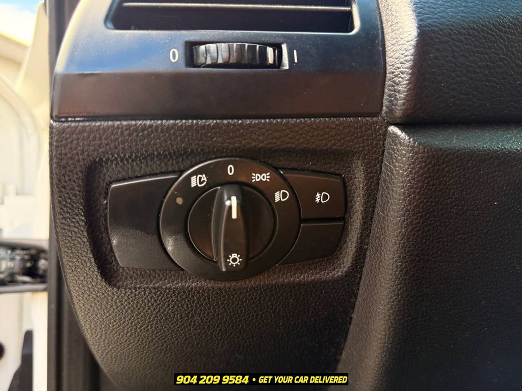 Used 2008 BMW 128i Convertible RWD image 15