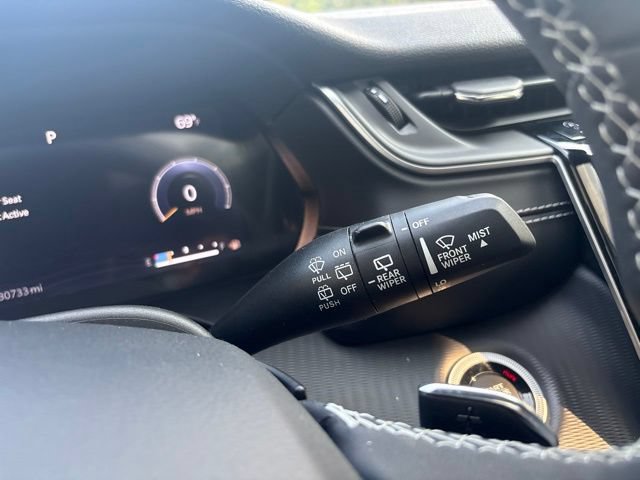 Used 2023 Jeep Grand Cherokee Altitude AWD/4WD image 37