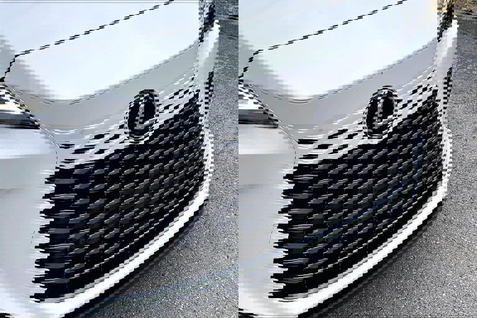 Used 2023 Lexus RX 350 Premium w/ Cold Area Package image 30