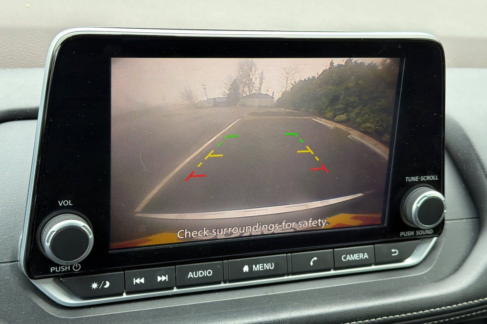 Used 2022 Nissan Rogue SV image 19