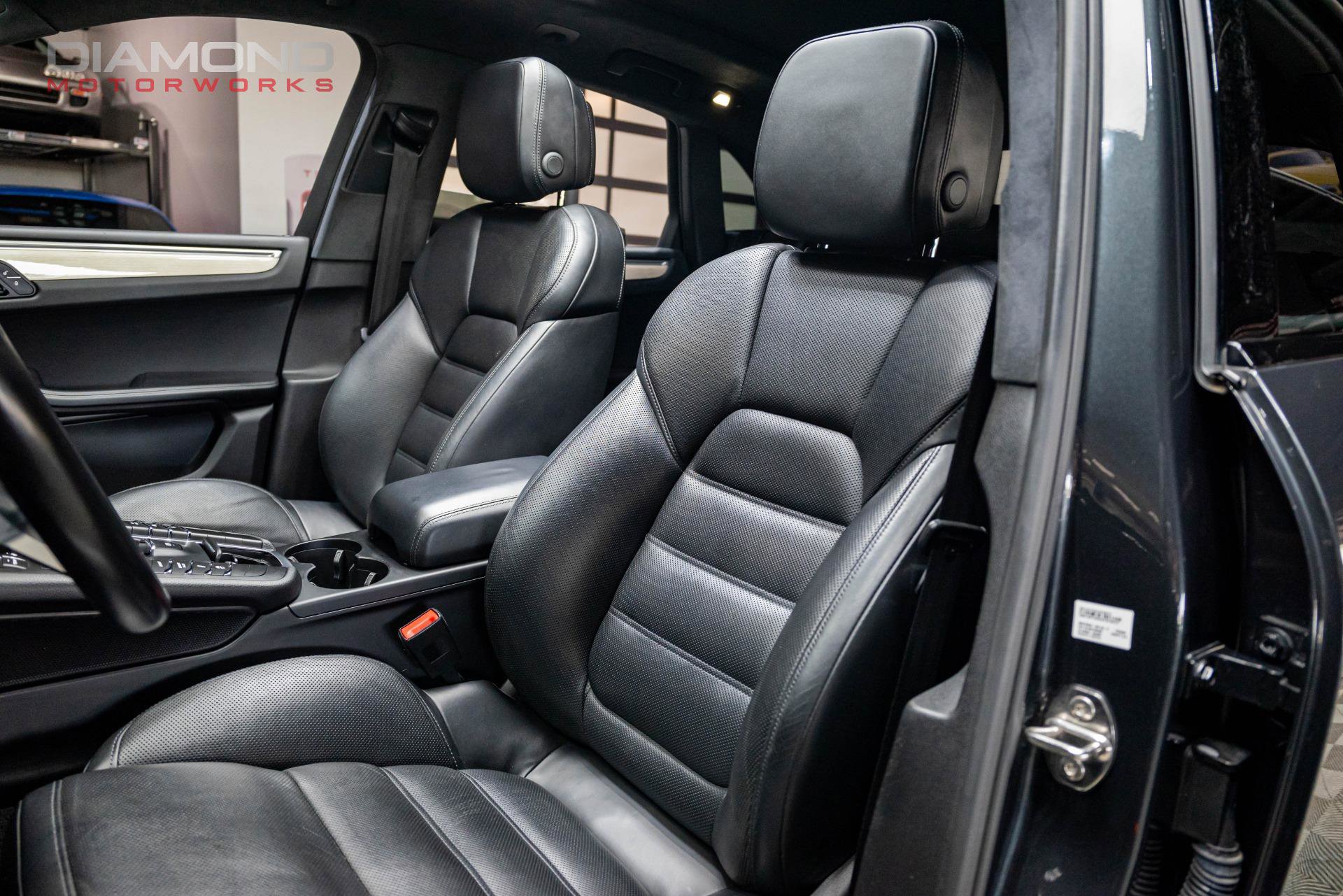 Used 2018 Porsche Macan Turbo image 61