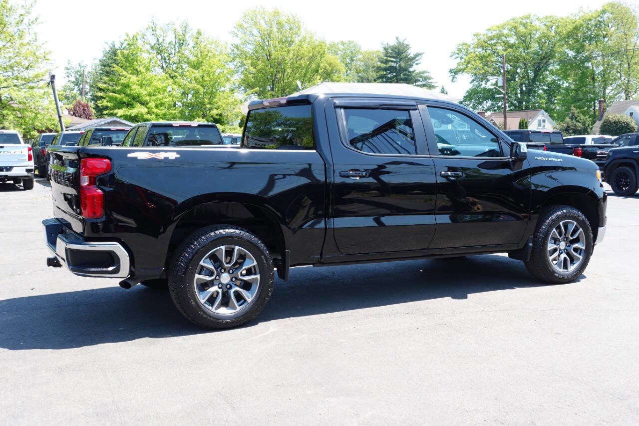 Used 2023 Chevrolet Silverado 1500 LT AWD/4WD image 4