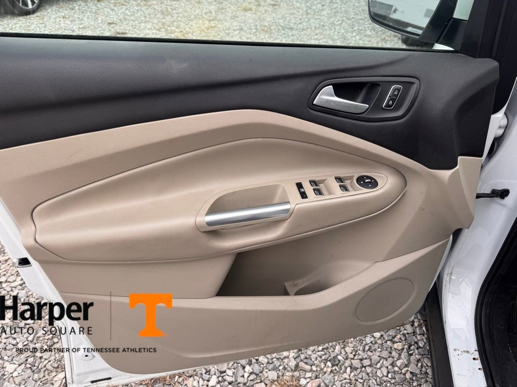 Used 2015 Ford Escape SE w/ Equipment Group 201A image 19