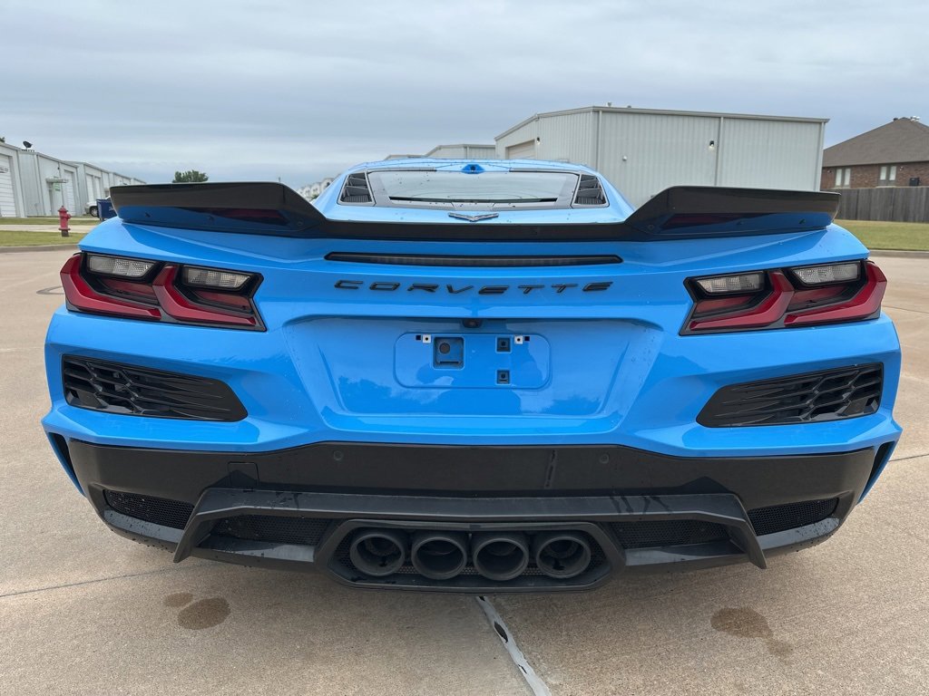 Used 2023 Chevrolet Corvette Z06 w/ Engine Appearance Package image 4