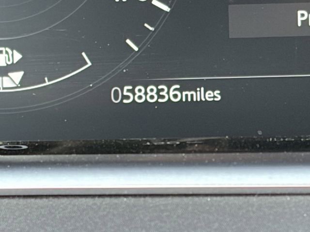 Used 2021 Land Rover Range Rover Evoque SE image 12