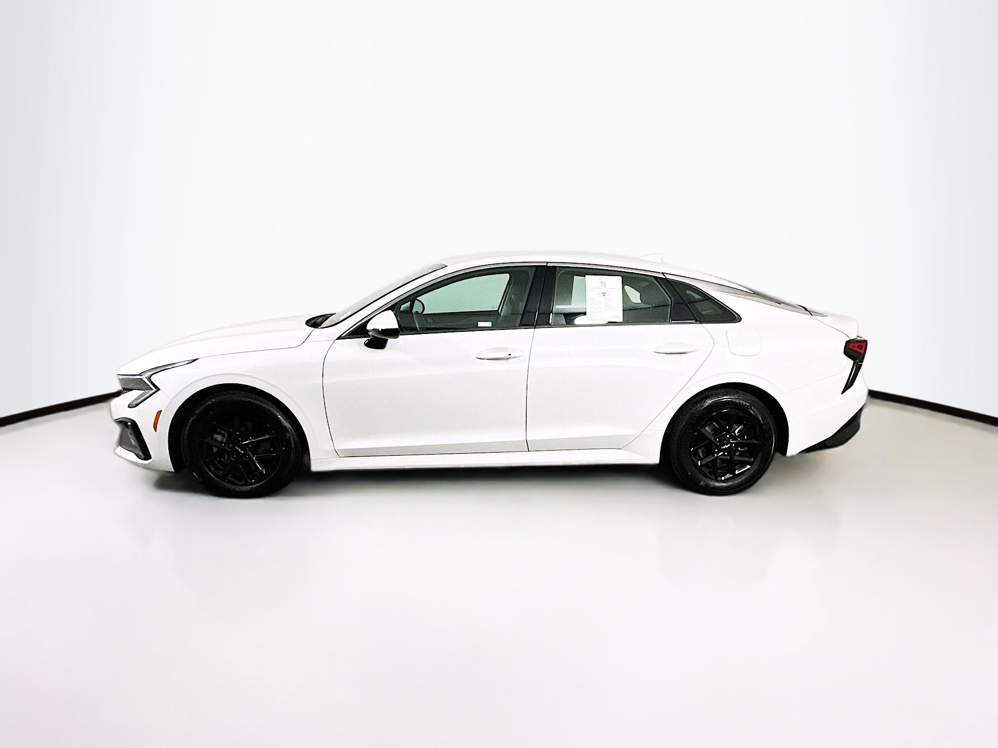 Used 2025 Kia K5 LXS FWD image 4