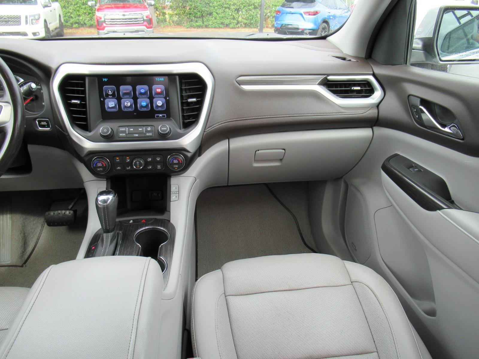 Used 2018 GMC Acadia SLT image 14