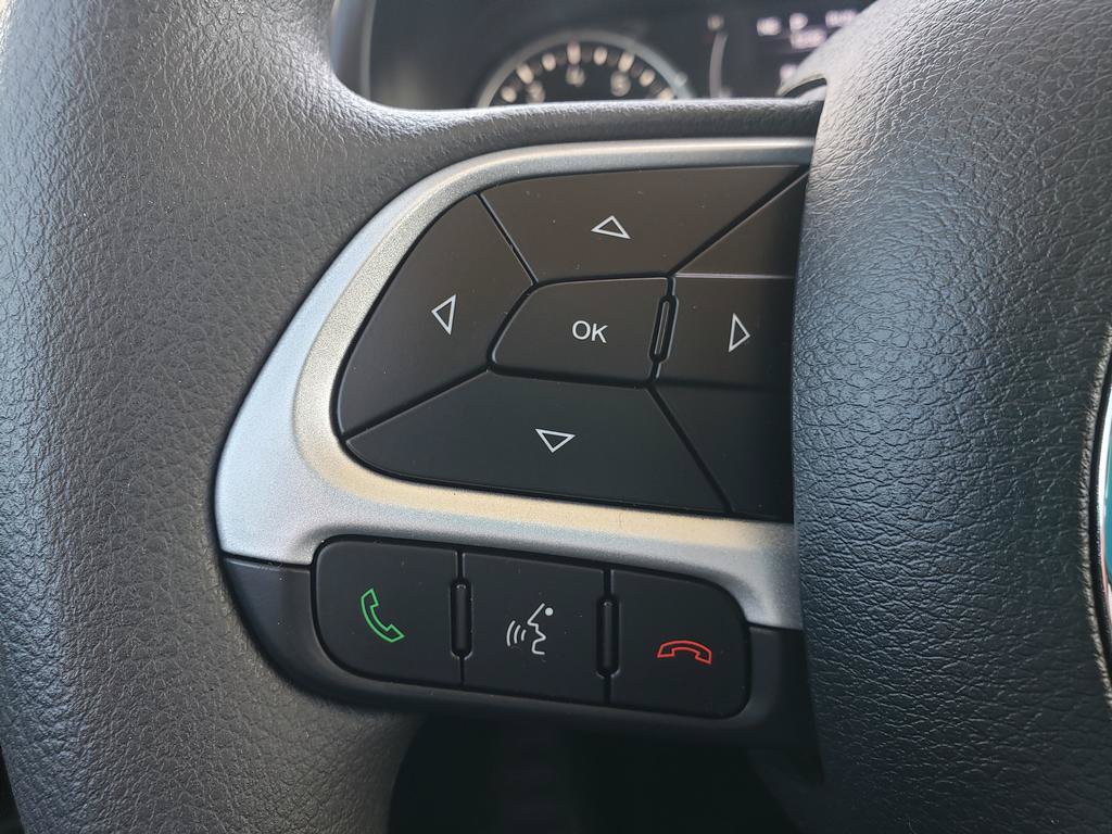 Certified 2023 Jeep Renegade Latitude AWD/4WD image 21