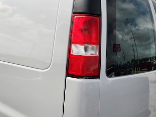 Used 2024 Chevrolet Express 2500 w/ Driver Convenience Package image 7