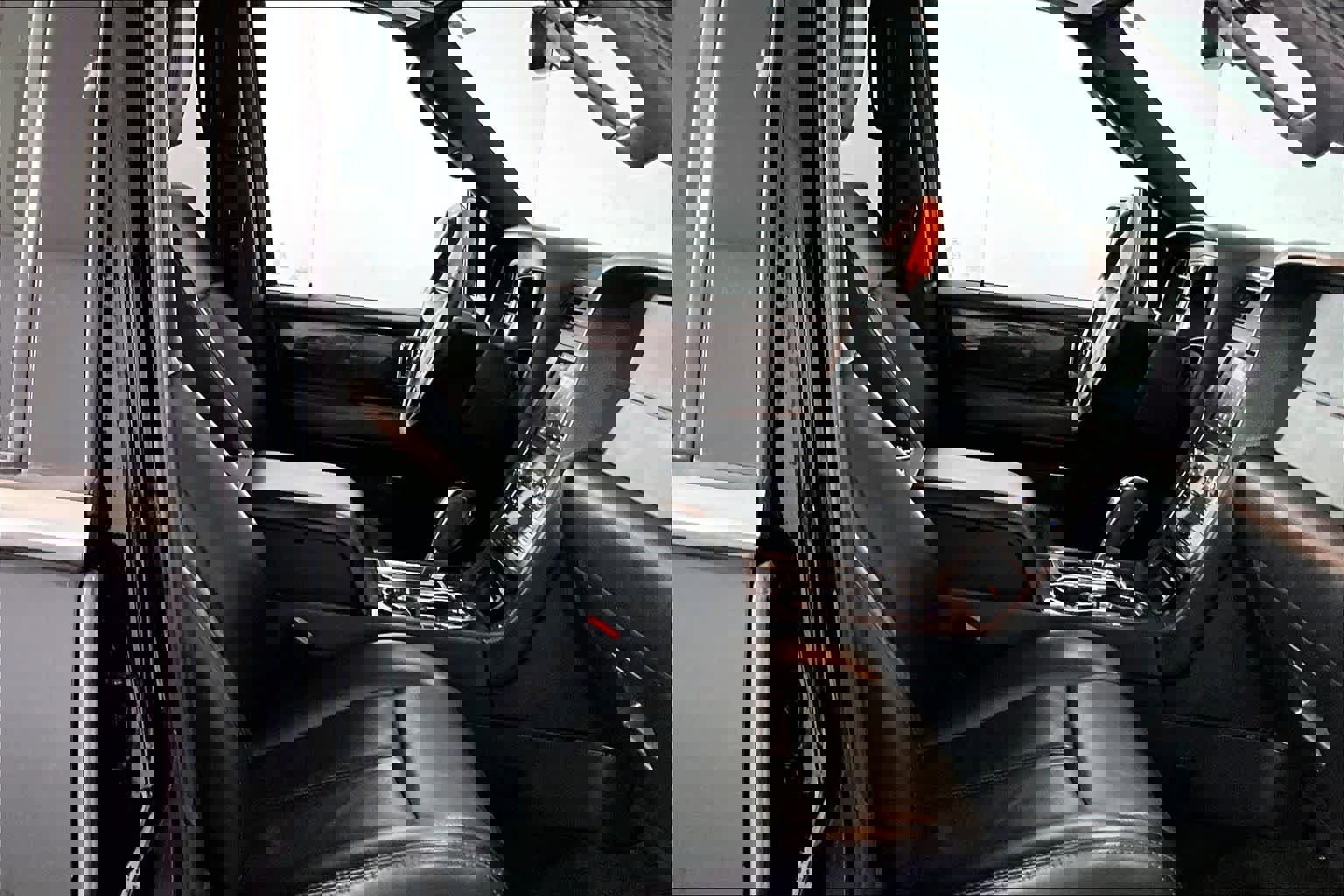 Used 2017 Lincoln Navigator Select image 8