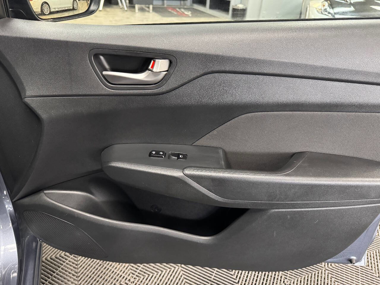 Used 2020 Hyundai Accent SE image 53