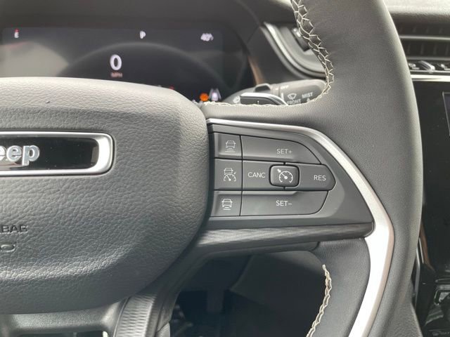 Used 2025 Jeep Grand Cherokee L Altitude image 17