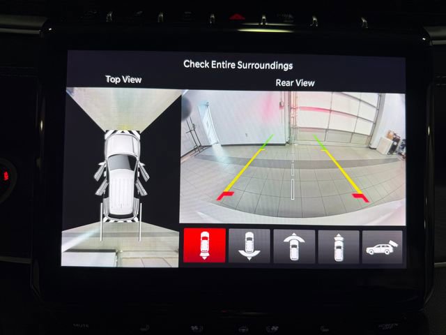 Used 2024 Jeep Grand Cherokee L Limited w/ Luxury Tech Group II image 22