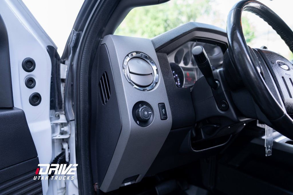 Used 2012 Ford F350 Lariat w/ Lariat Interior Pkg image 35