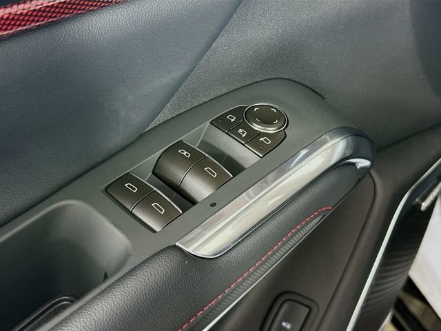 New 2026 Chevrolet Traverse RS image 18