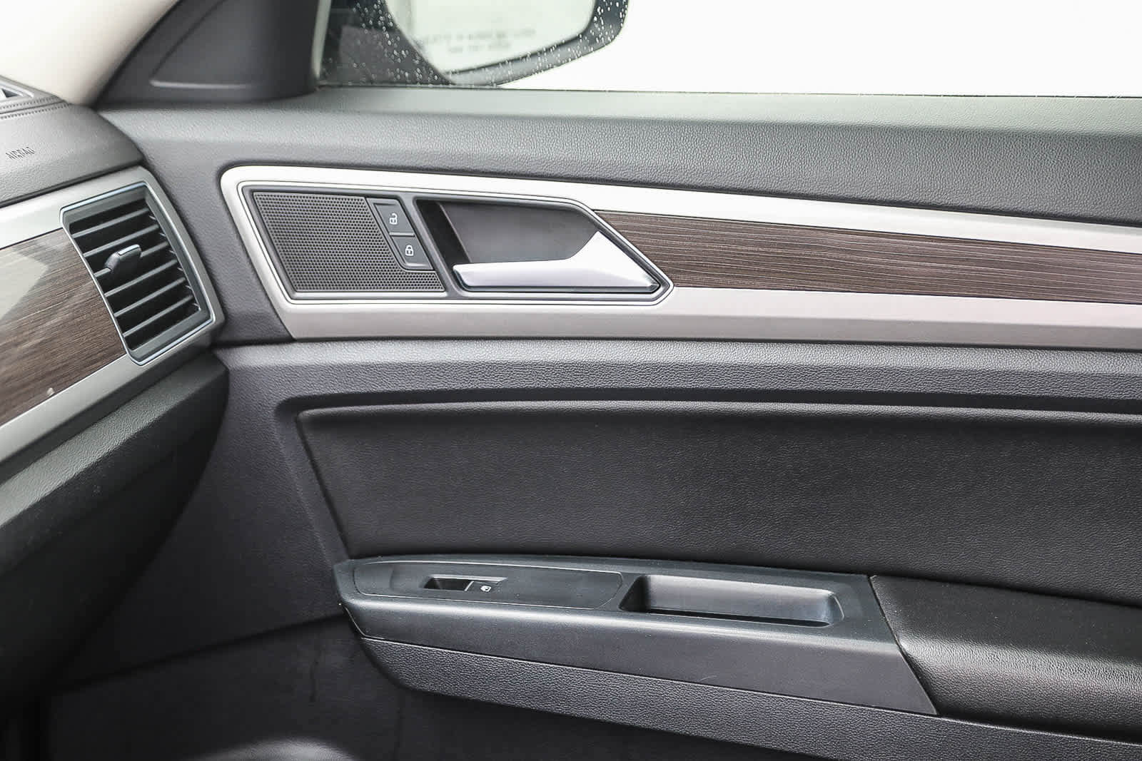 Used 2019 Volkswagen Atlas SE AWD/4WD image 21