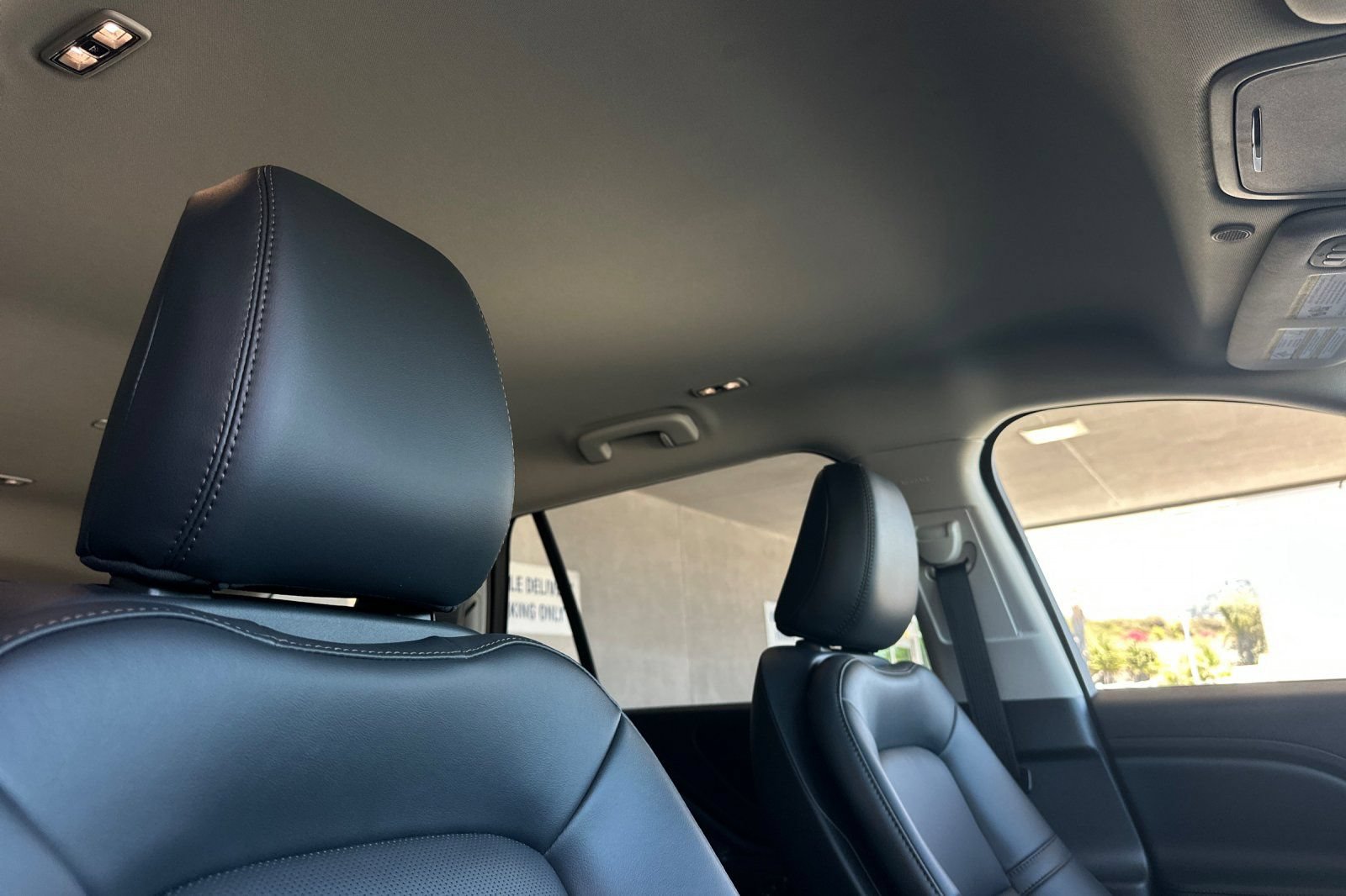 New 2026 Lincoln Aviator AWD image 17