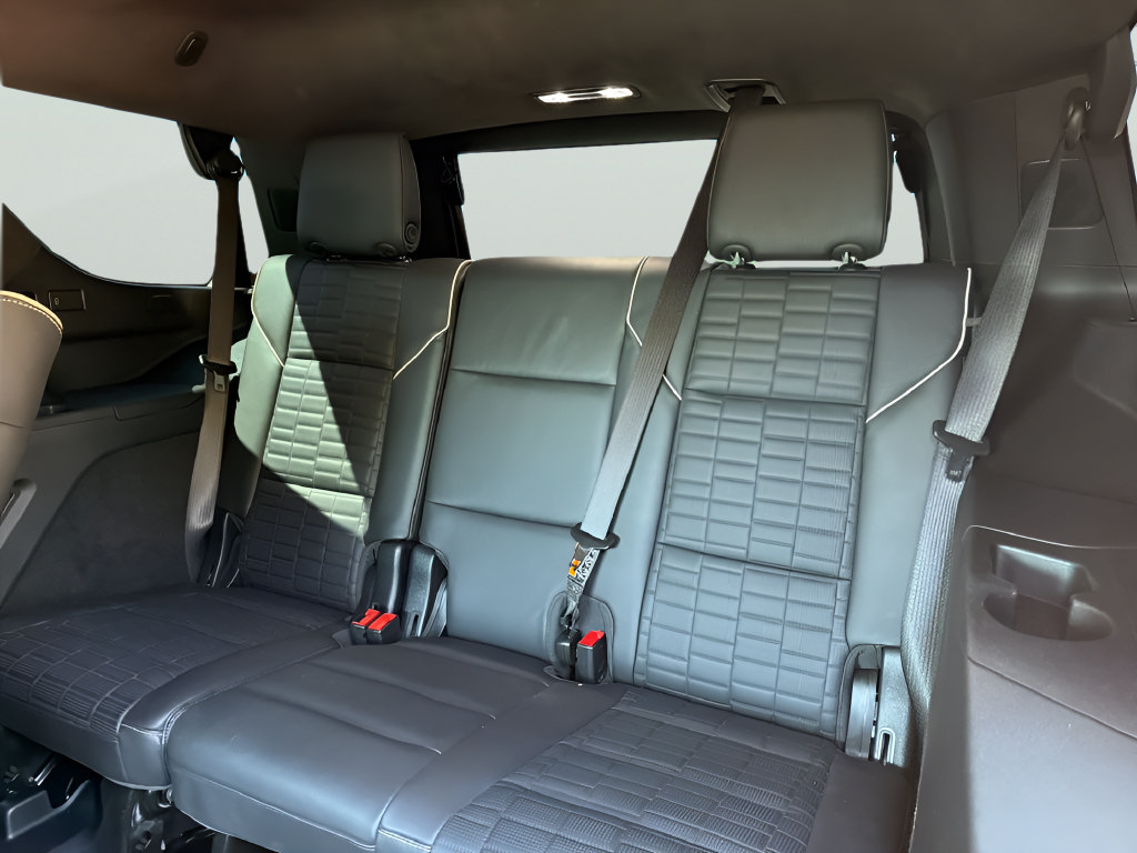 Used 2026 Cadillac Escalade Platinum Sport w/ LPO, ONYX Package AWD/4WD image 34